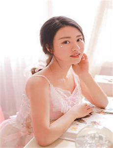 电影女机械人