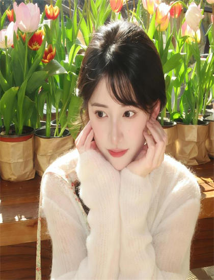 恋恋女人香_亚洲精品一二三区尤物tv_久久爱免费人成精品